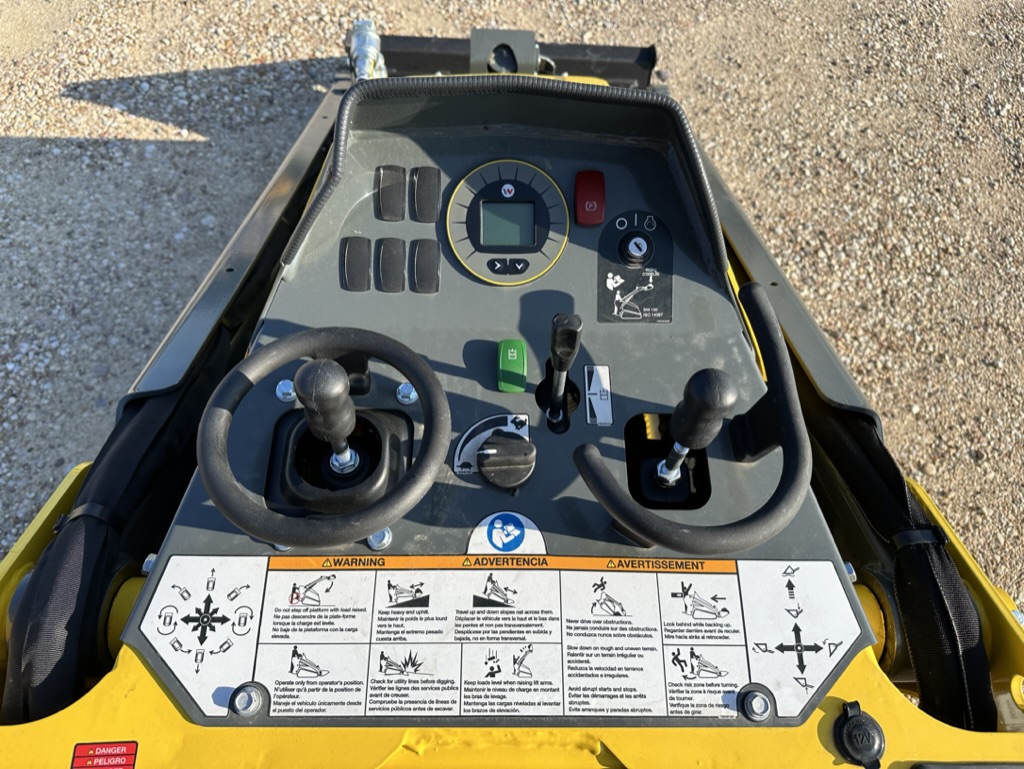 Wacker Neuson SM100 MINI-SKID STEER:3226