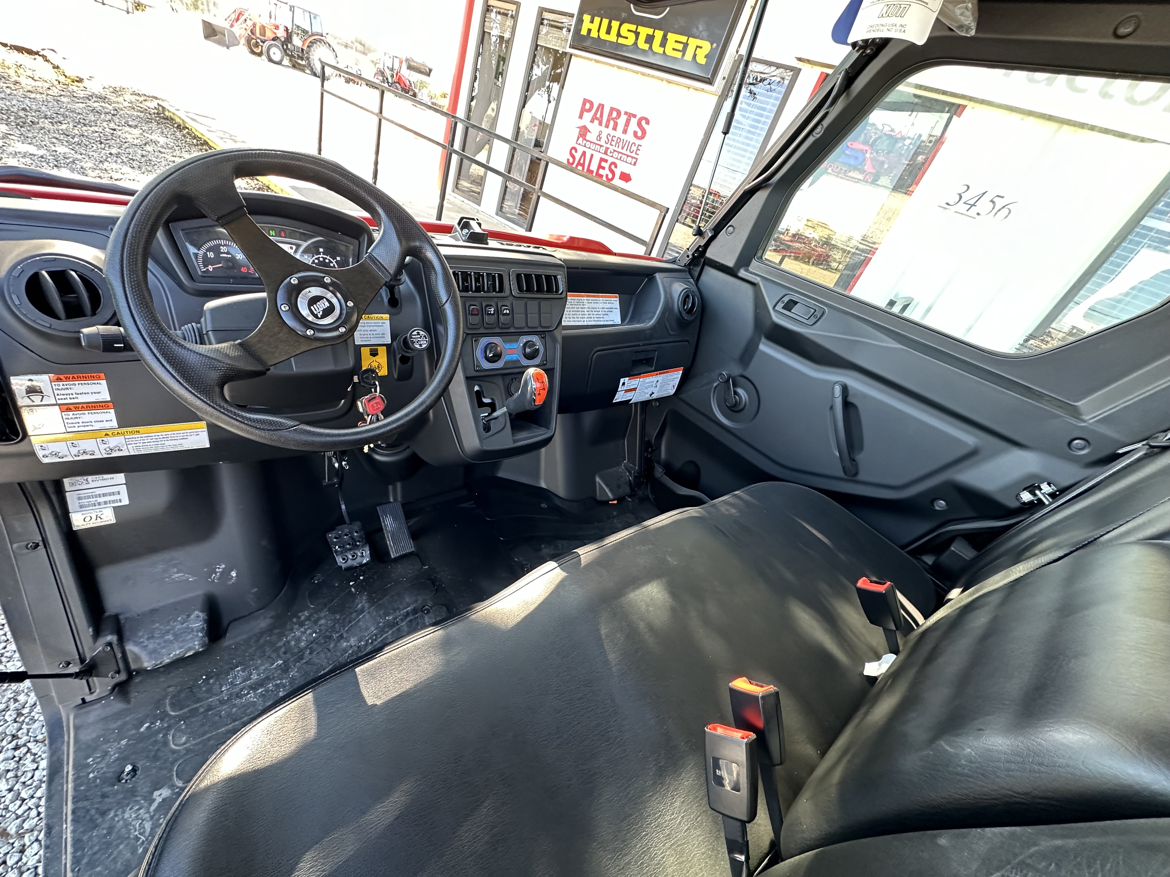 Kioti K9 2400 CAB:179