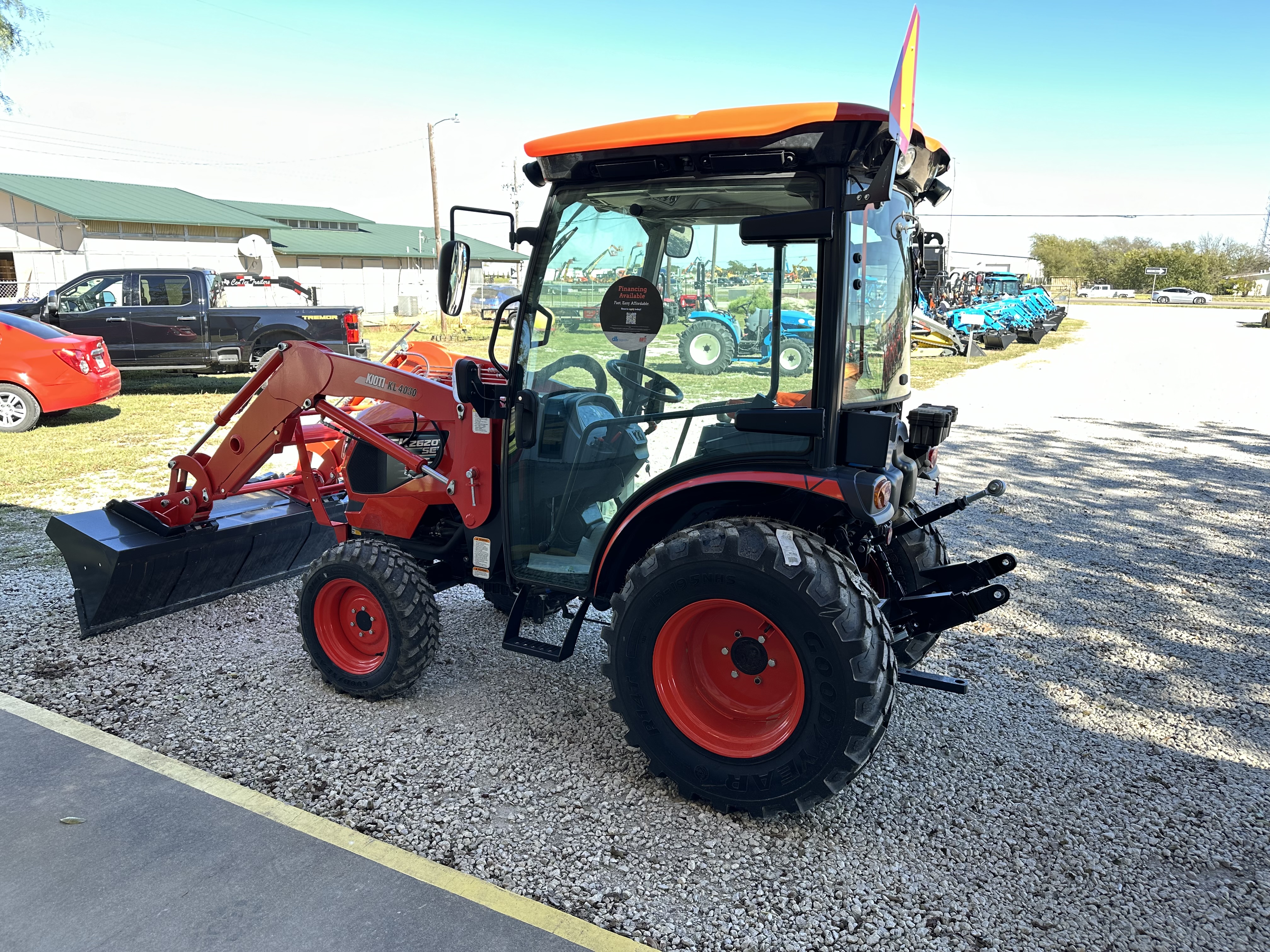 Kioti CK2620SE HST Cab:135