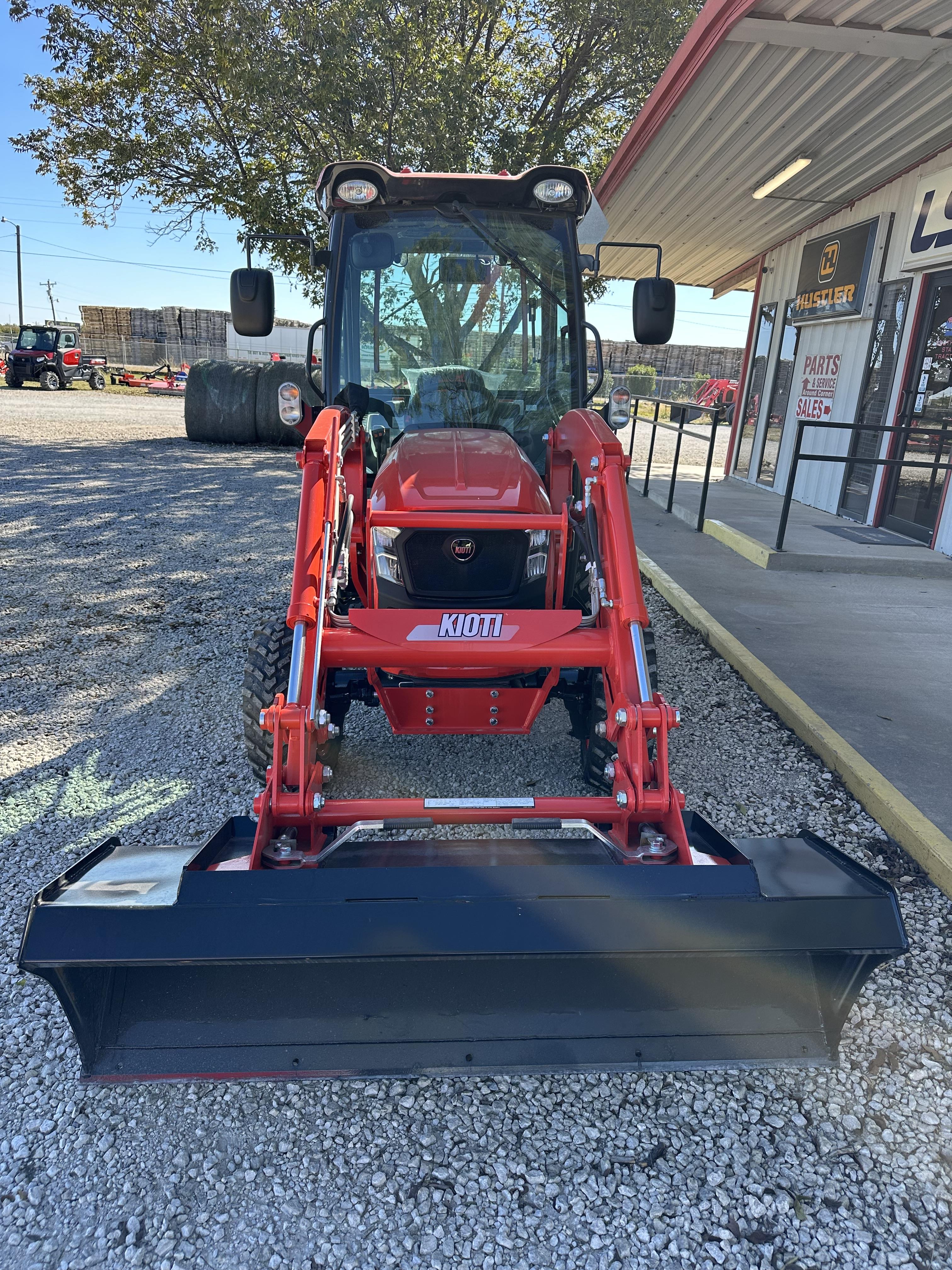 Kioti CK3520SE HST CAB:208