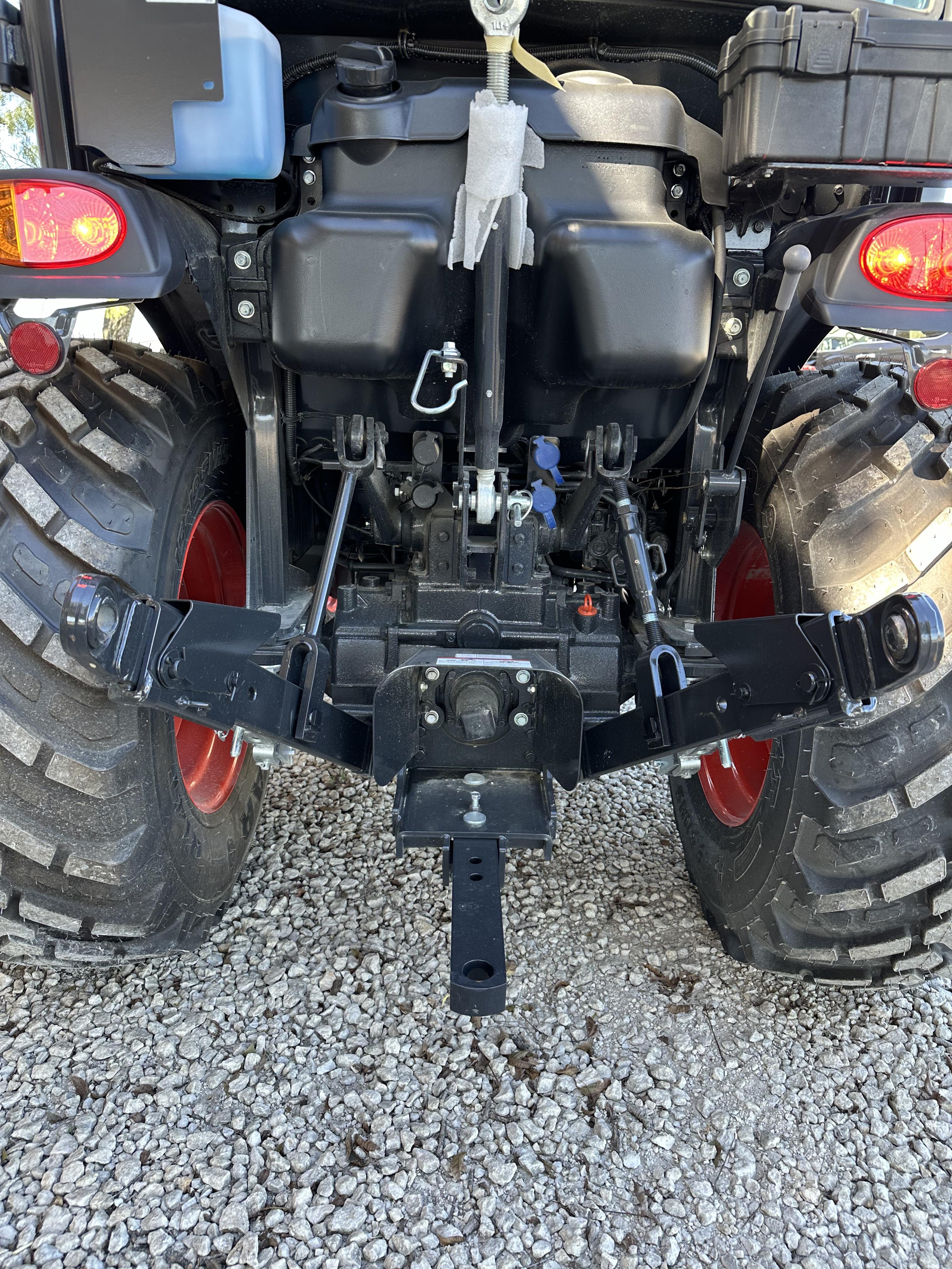 Kioti CK3520SE HST CAB:208