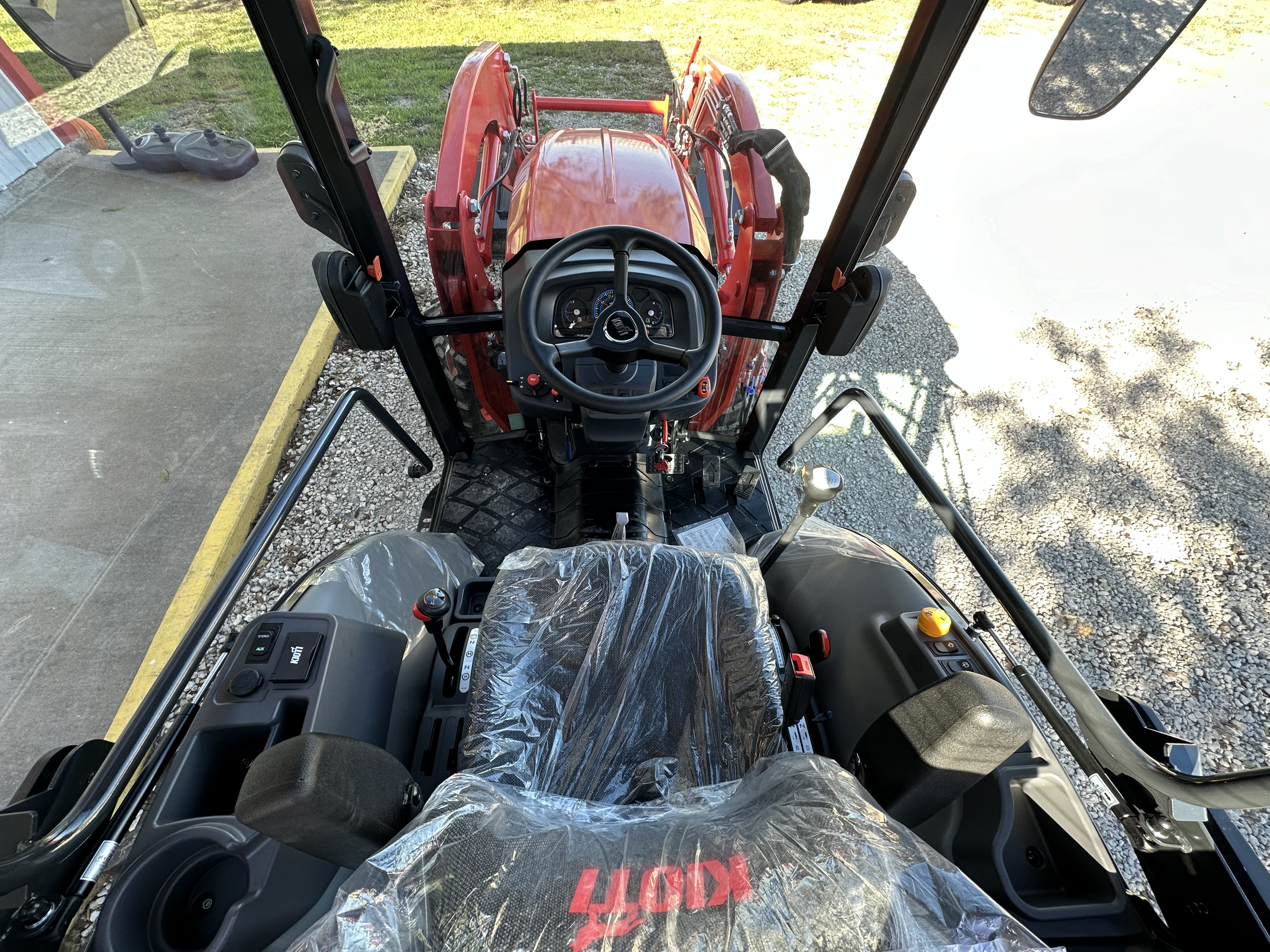 Kioti CK3520SE HST CAB:208