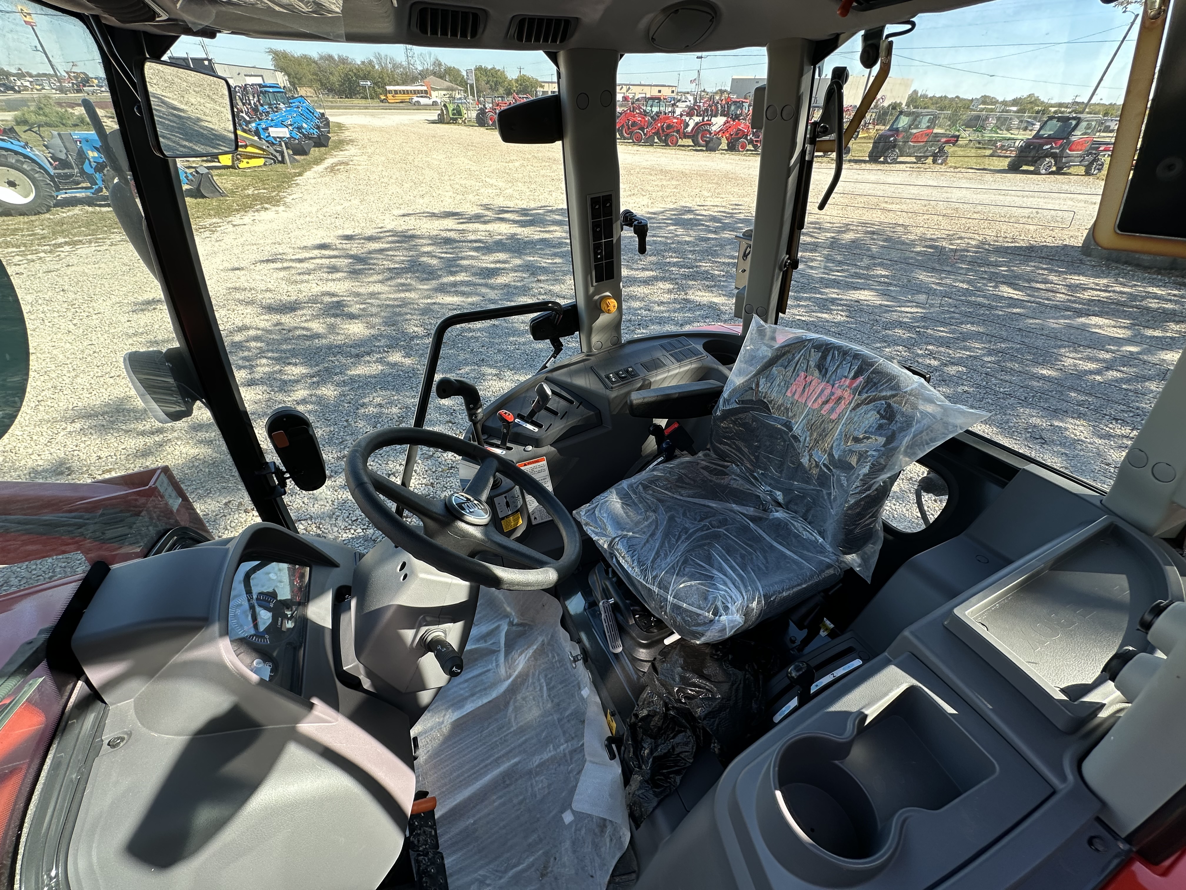 Kioti NS6010 HST CAB:136